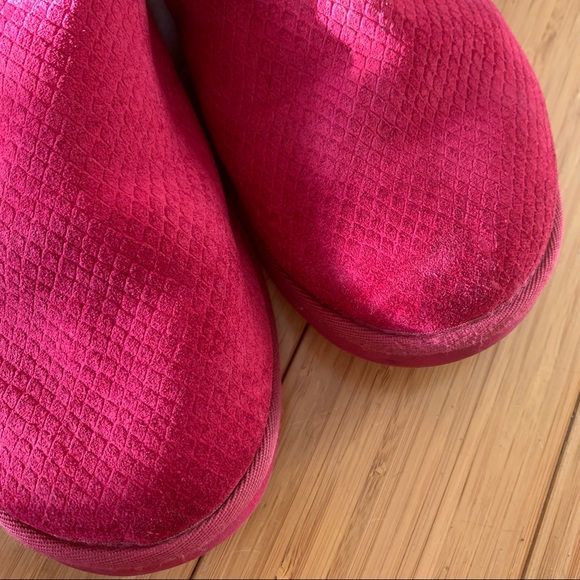 UGG Bailey Bow Boots Pink Snakeskin - Picture 10 of 12